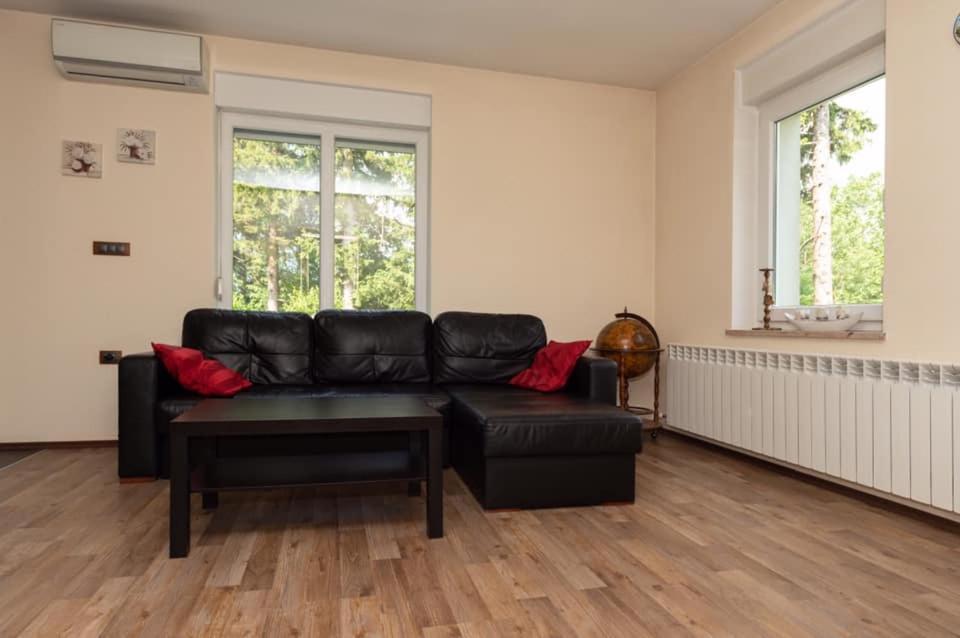 Apartmaji Velikonja Ajdovščina Exteriör bild